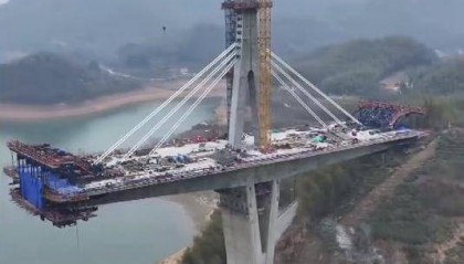 六安“最高”大桥完成封顶！