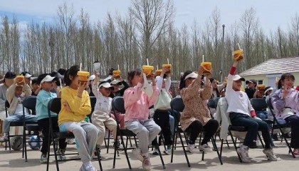 甜啦啦携手中国质量新闻网发起“小饭碗计划”公益活动：以品质守护成长，用行动践行责任