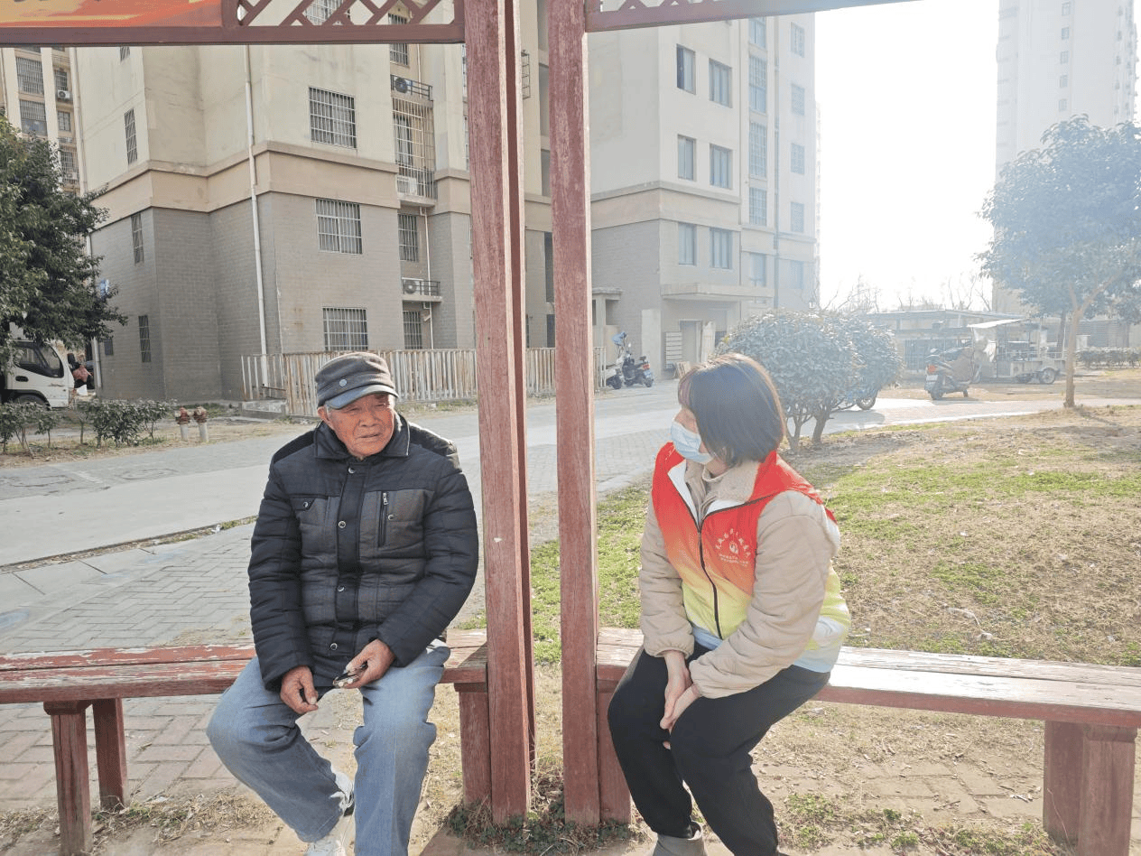 蚌埠李楼乡民政服务站开展“关怀高龄老人 用心温暖”活动