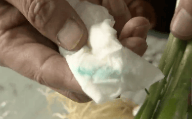 新闻多一度丨常州现“蓝斑块”蔬菜引关注 蓝色物质对人体有害吗？