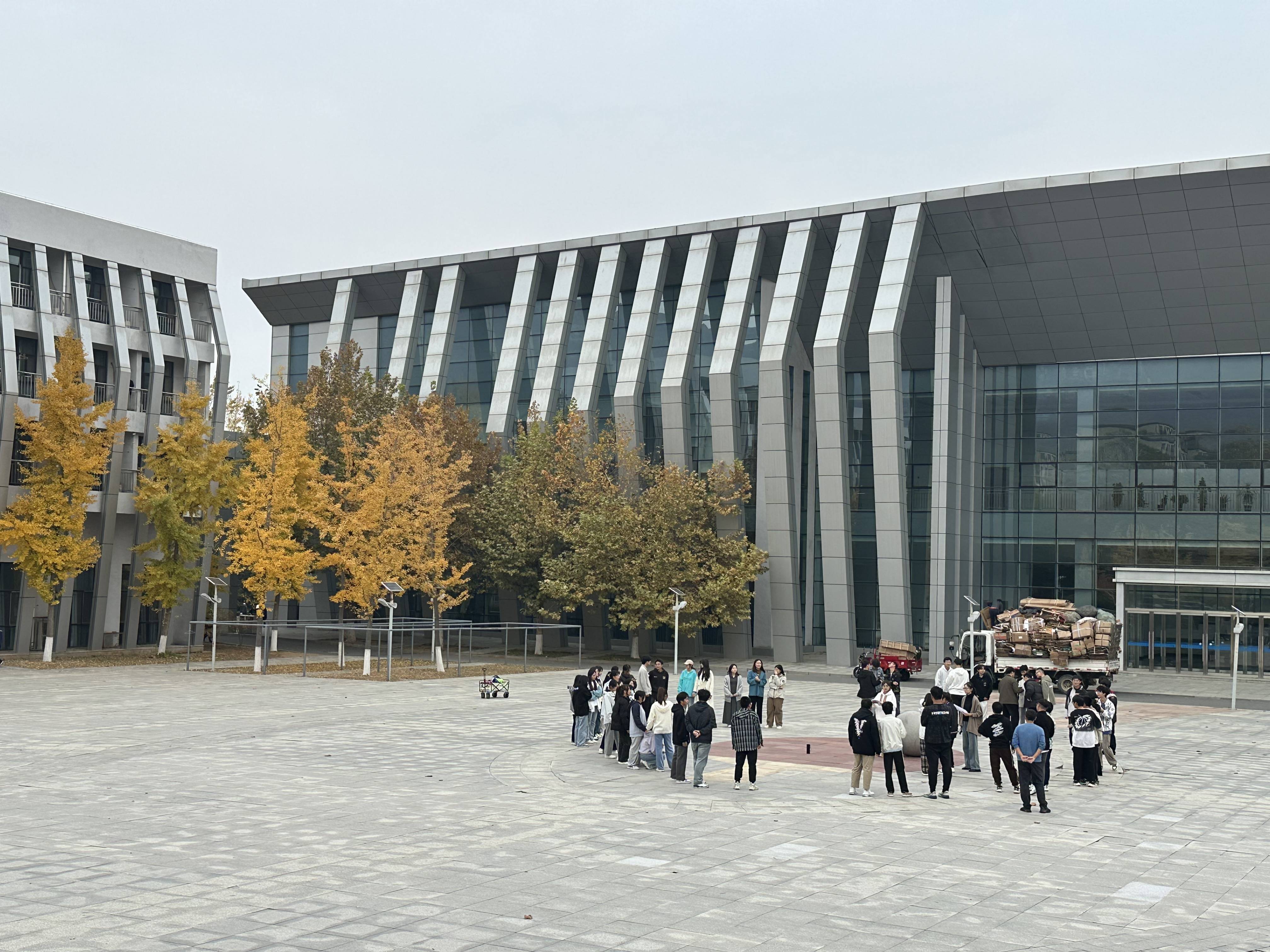 大连大学2+2对决南京艺术学院2+2国际本科，大连大学在艺术留学方面突出重围的缘由！