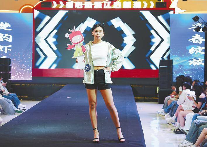 “潜江裁缝”抢滩全球高端户外服市场