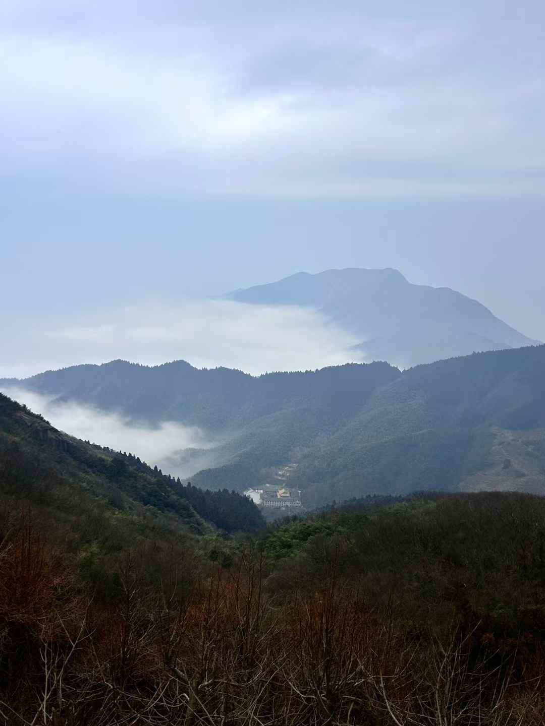 五岳大揭秘：泰山累成狗，恒山似散步，衡山规模大到离谱！