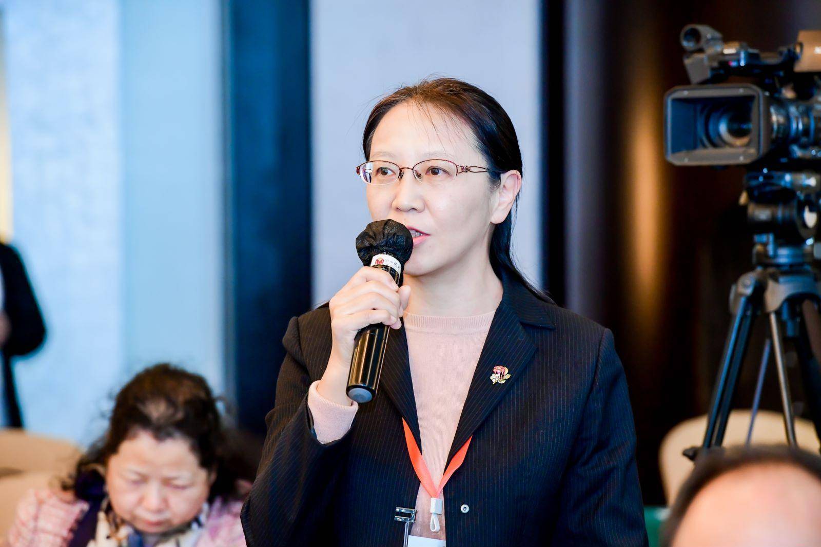 广州市花都区人民医院冀林华：专研血液病，为血液病患者撑起“保护伞”