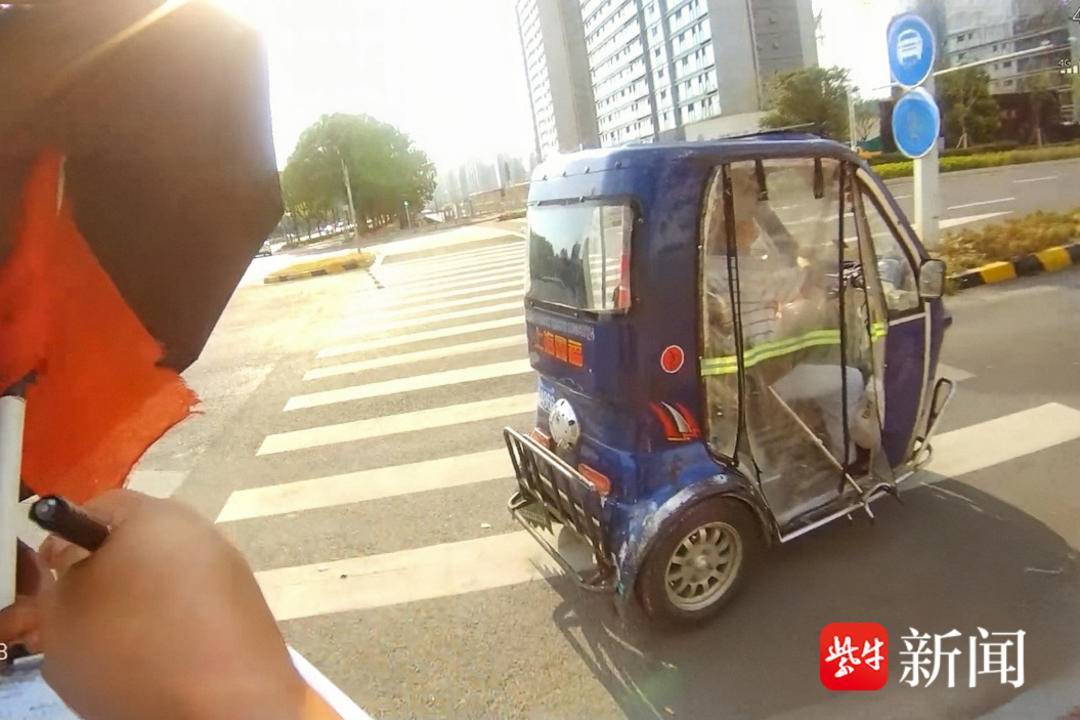 跨越沪苏！上海七旬老人驾“老头乐”迷失苏州街头，警方暖心救助