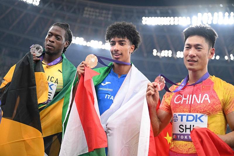 田径世锦赛｜石雨豪首获跳远铜牌 “跑跳兼修”难能可贵
