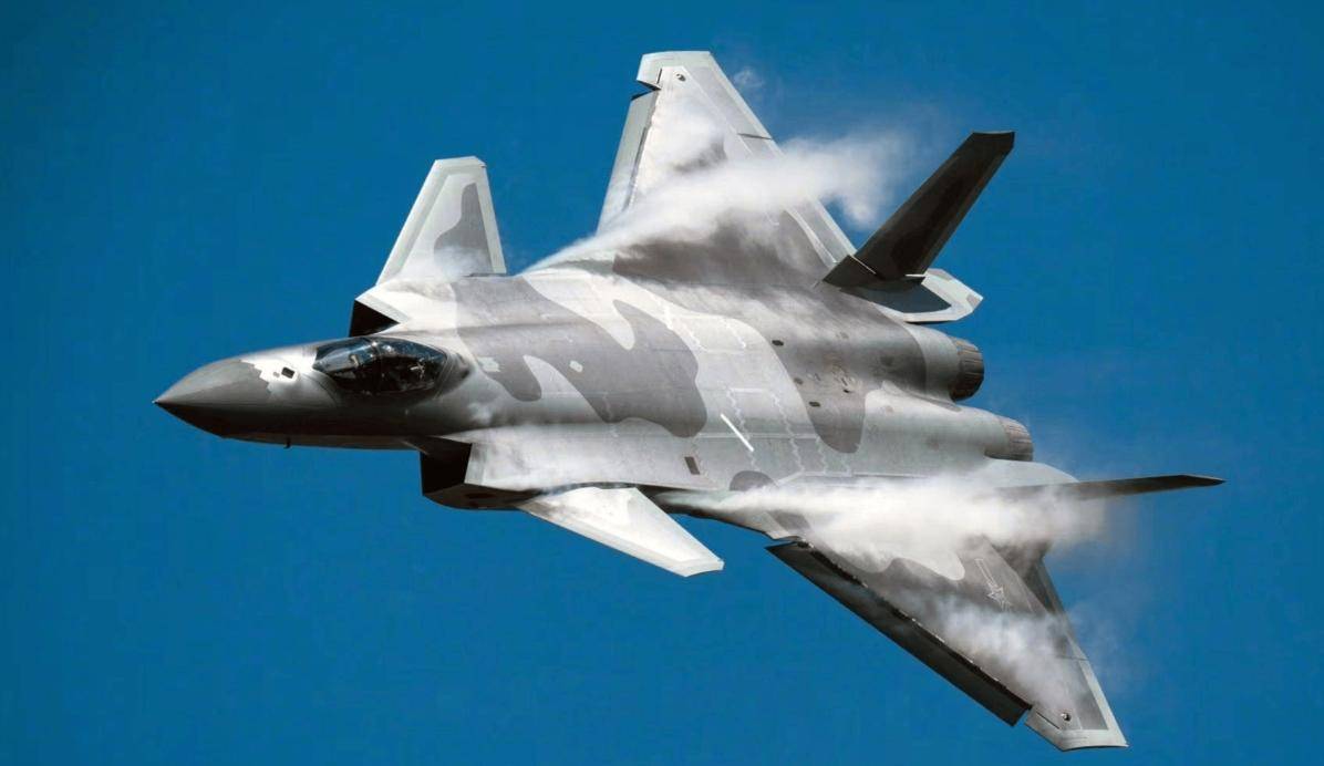 福建舰公布电磁弹射当天，美国代表团在北京，收到解放军一句忠告，值得美方认真领会