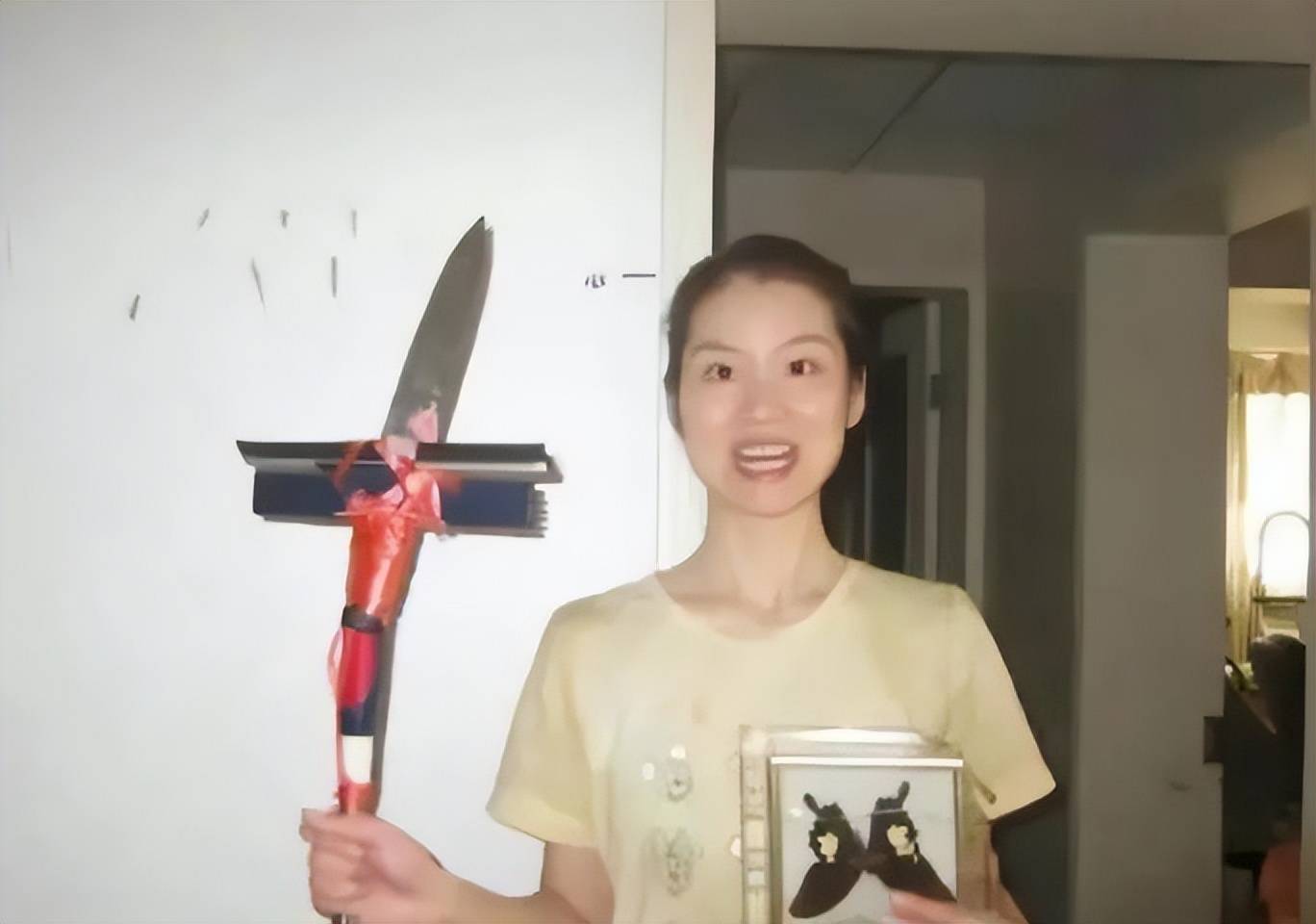 每天发一张恐怖自拍？天涯论坛最诡异事件之一，小婷562始末