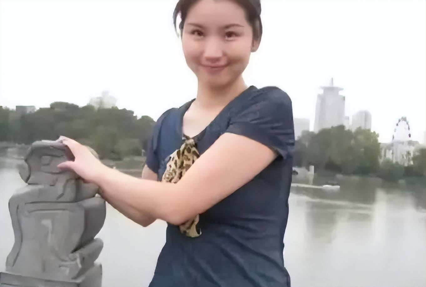 每天发一张恐怖自拍？天涯论坛最诡异事件之一，小婷562始末